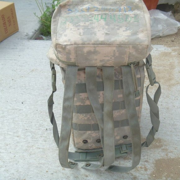 EXCELLENT USED LARGE RANGEFINDER SOFT CASE ACU COLORED US ARMY ISSUED DT 80352